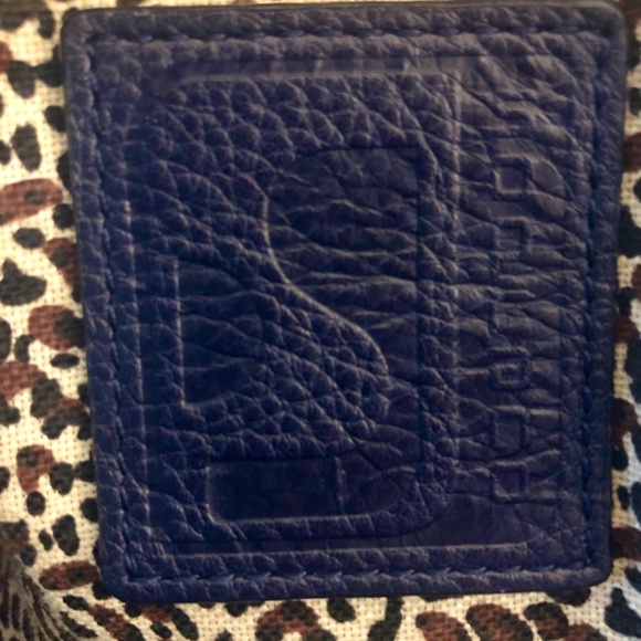 SOPRANO Handbag NWOT - Picture 3 of 16